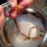 Come pulire correttamente le perle d'ambra a casa e non rovinarle?