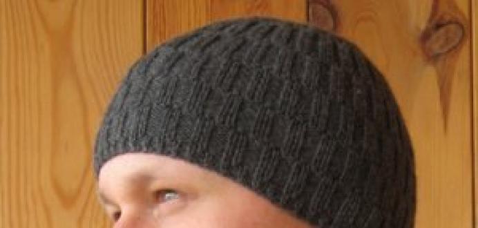 How to knit a hat with knitting needles