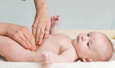 الفروق الدقيقة في التدليك لحديثي الولادة والرضع
