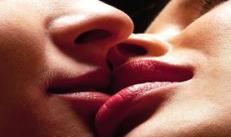 Cum să înveți să săruți cu pasiune sau Cum să-ți faci sărutul de neuitat