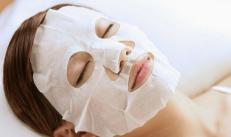 How to steam your face for cleansing using steam, a compress and a mask