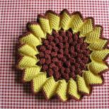 Плетете на една кука букет от слънчогледи